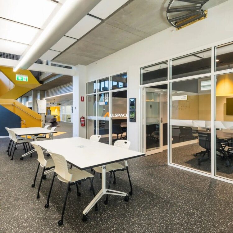 Thảm Cao Su Chấm Đỏ Gym 12 tham_cao_su_lot_van_phong_allspace